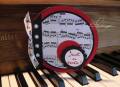2007/09/18/Piano_Round_by_StampingQueenJAR.jpg
