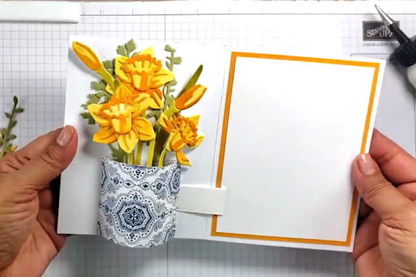 The Complete Guide to Making Paper Flowers - Creative Pop Up Cards