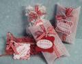 2008/12/07/Pillow_Boxes_1_by_kimcrafts.jpg
