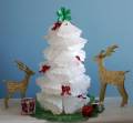 2007/10/28/Christmas_Tree_4_-_White_Doilies-great_photo_by_Kellie_Fortin.jpg