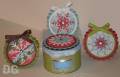 2008/11/23/round_tin_and_cards_by_DannieGrvs.jpg